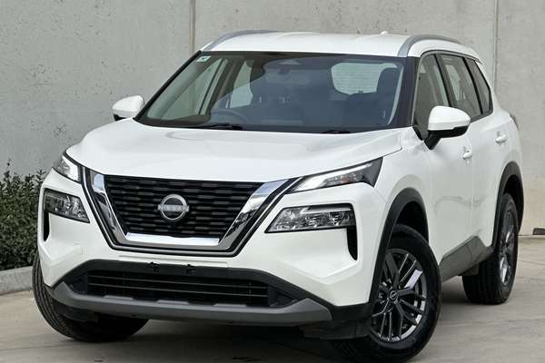2024 Nissan X-TRAIL ST T33