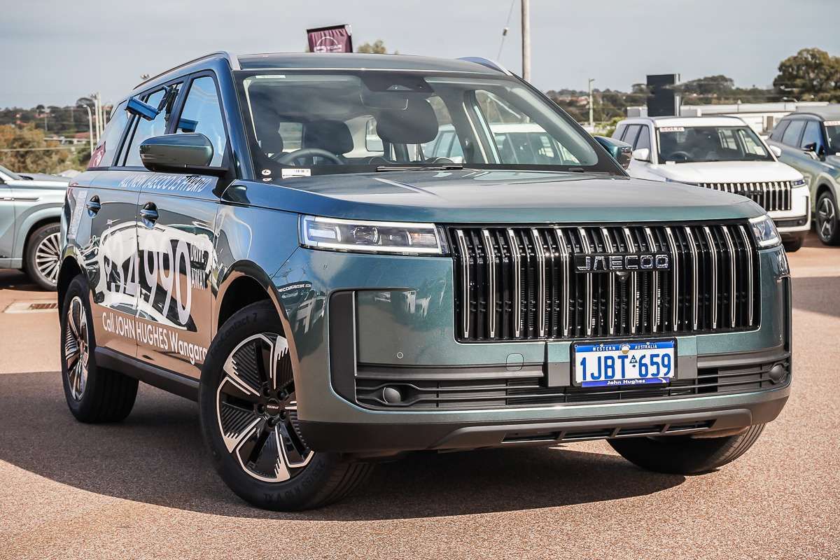 2026 OMODA JAECOO J5 Hybrid Summit