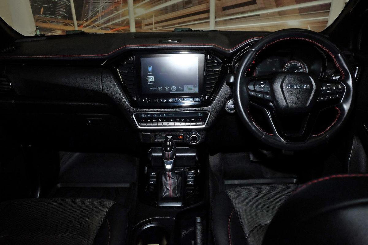 2022 Isuzu D-MAX X-TERRAIN 4X4 image 7