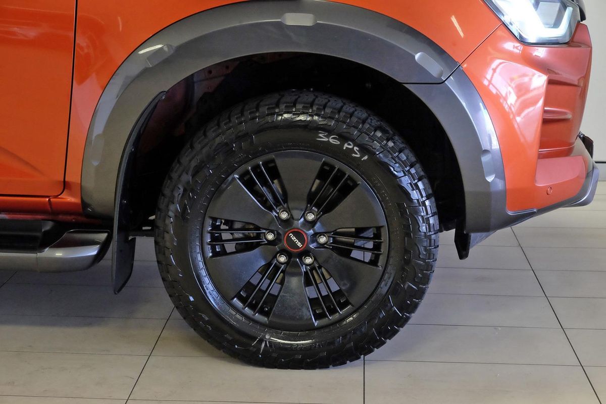 2022 Isuzu D-MAX X-TERRAIN 4X4 image 18