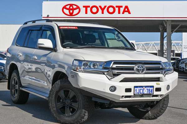 2017 Toyota Landcruiser Altitude VDJ200R