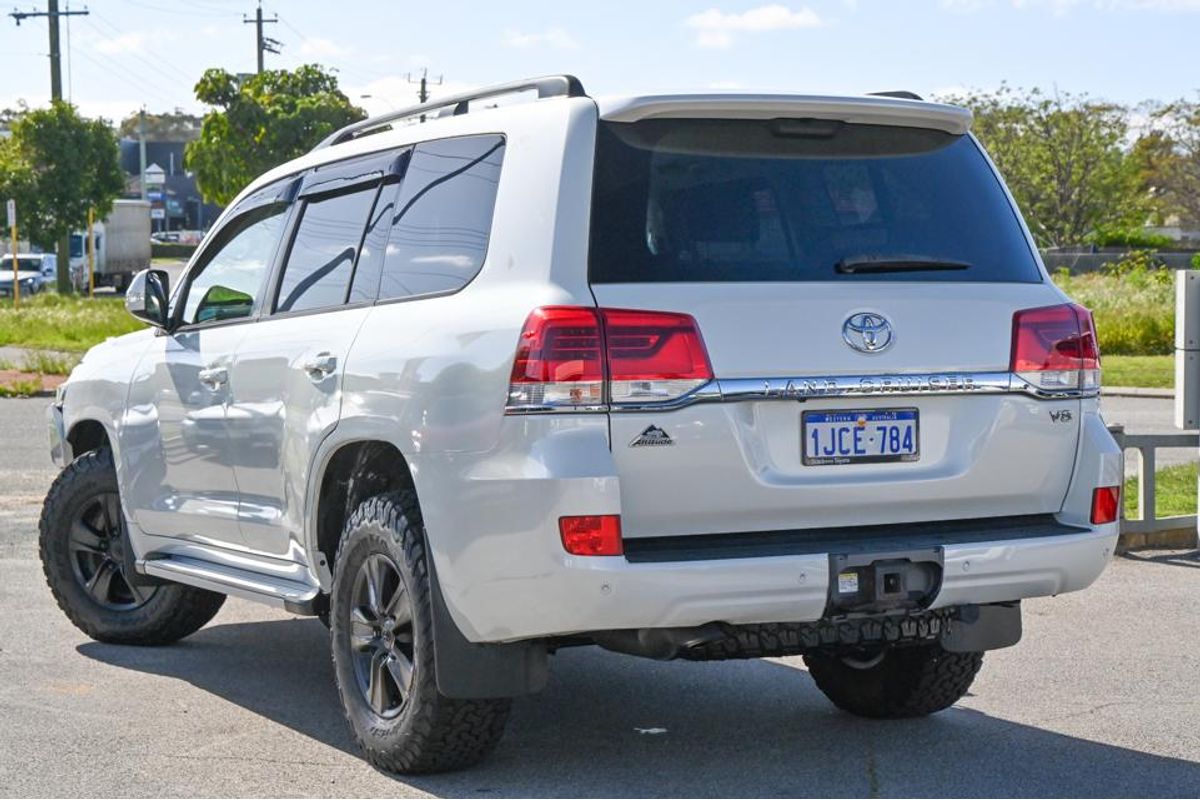 2017 Toyota Landcruiser Altitude VDJ200R
