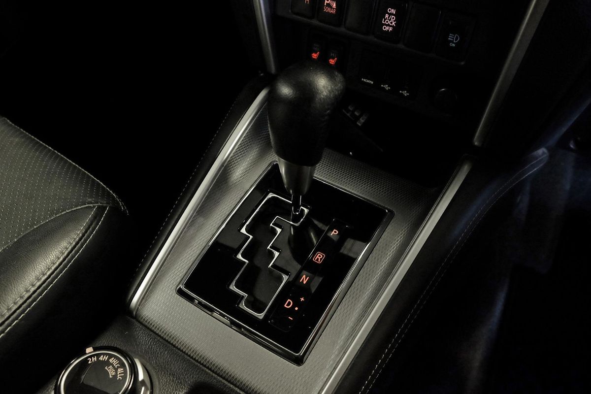 2021 Mitsubishi Triton GSR MR 4X4 image 11