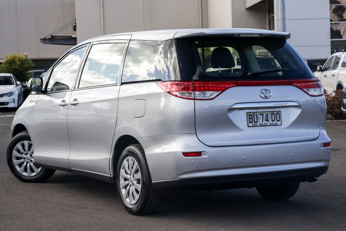 2013 Toyota Tarago GLi ACR50R