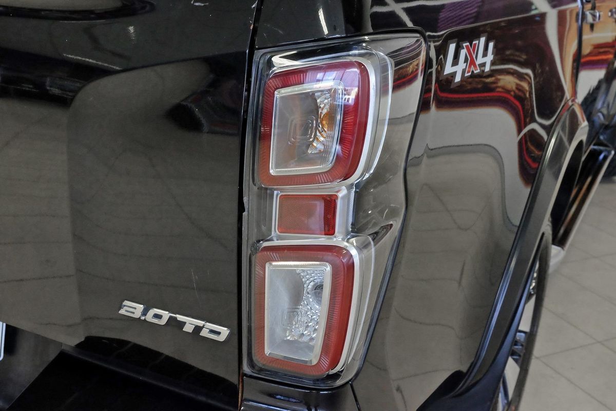 2021 Isuzu D-MAX LS-U+ 4X4 image 20