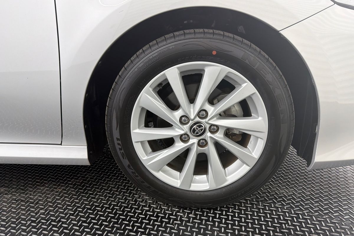 2021 Toyota Camry Ascent AXVH70R