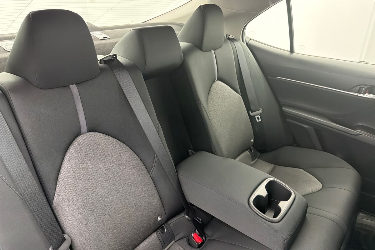 2021 Toyota Camry Ascent AXVH70R