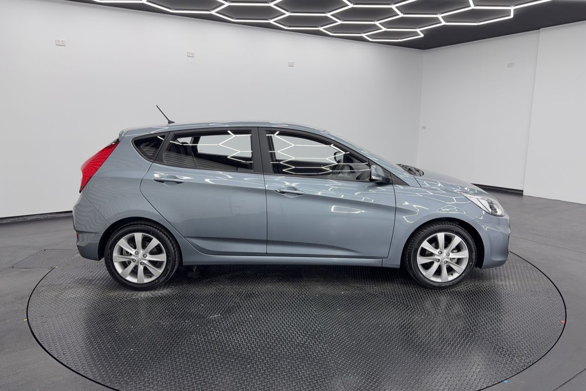 2018 Hyundai Accent Sport RB6