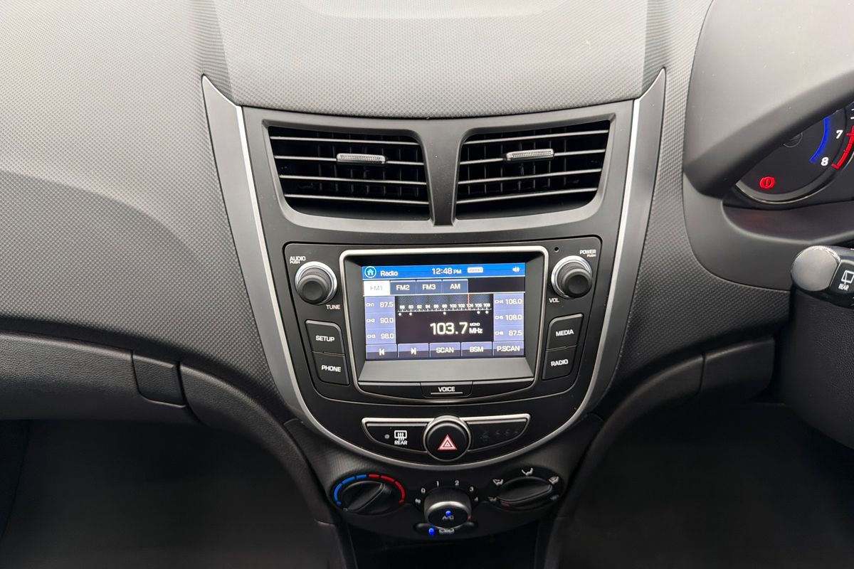 2018 Hyundai Accent Sport RB6