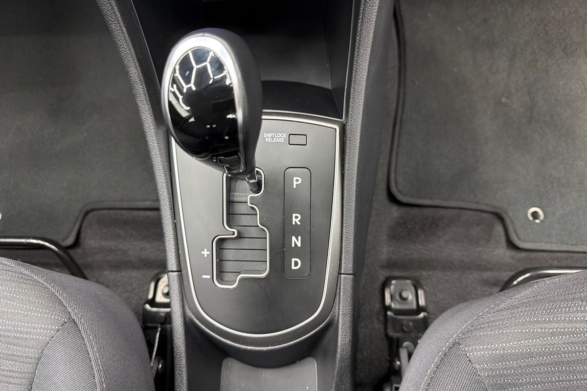 2018 Hyundai Accent Sport RB6