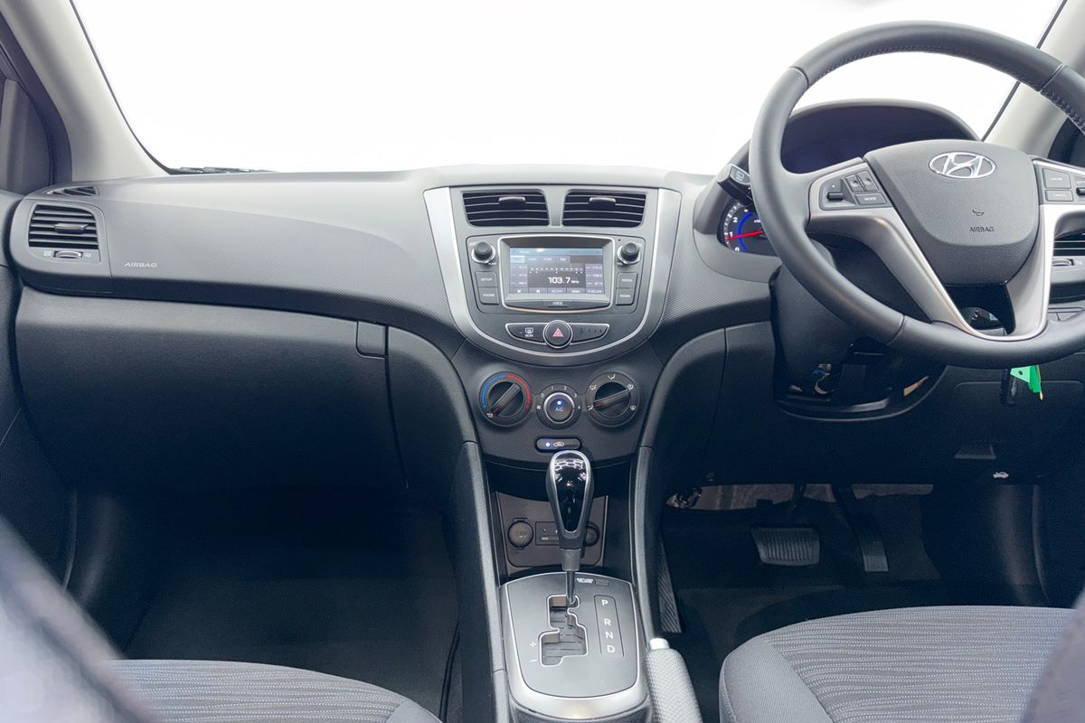 2018 Hyundai Accent Sport RB6