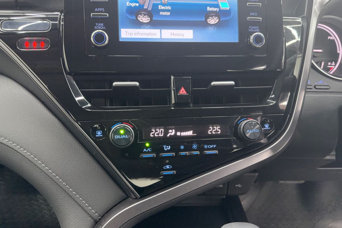 2021 Toyota Camry Ascent AXVH70R