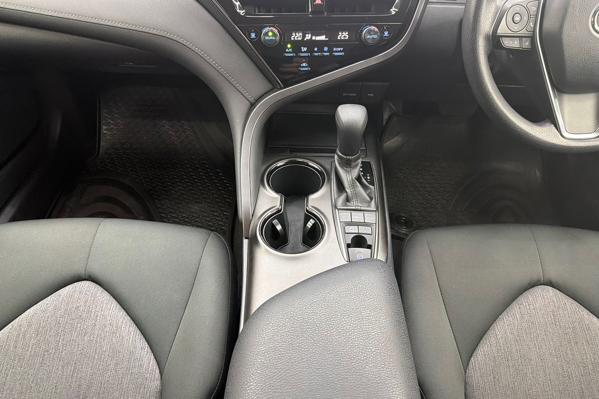 2021 Toyota Camry Ascent AXVH70R