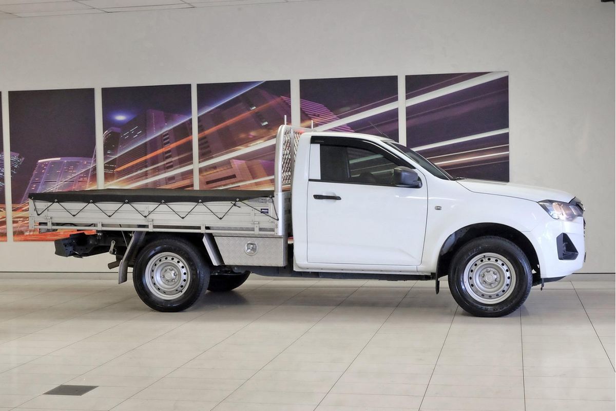 2024 Isuzu D-MAX SX High Ride Rear Wheel Drive image 3