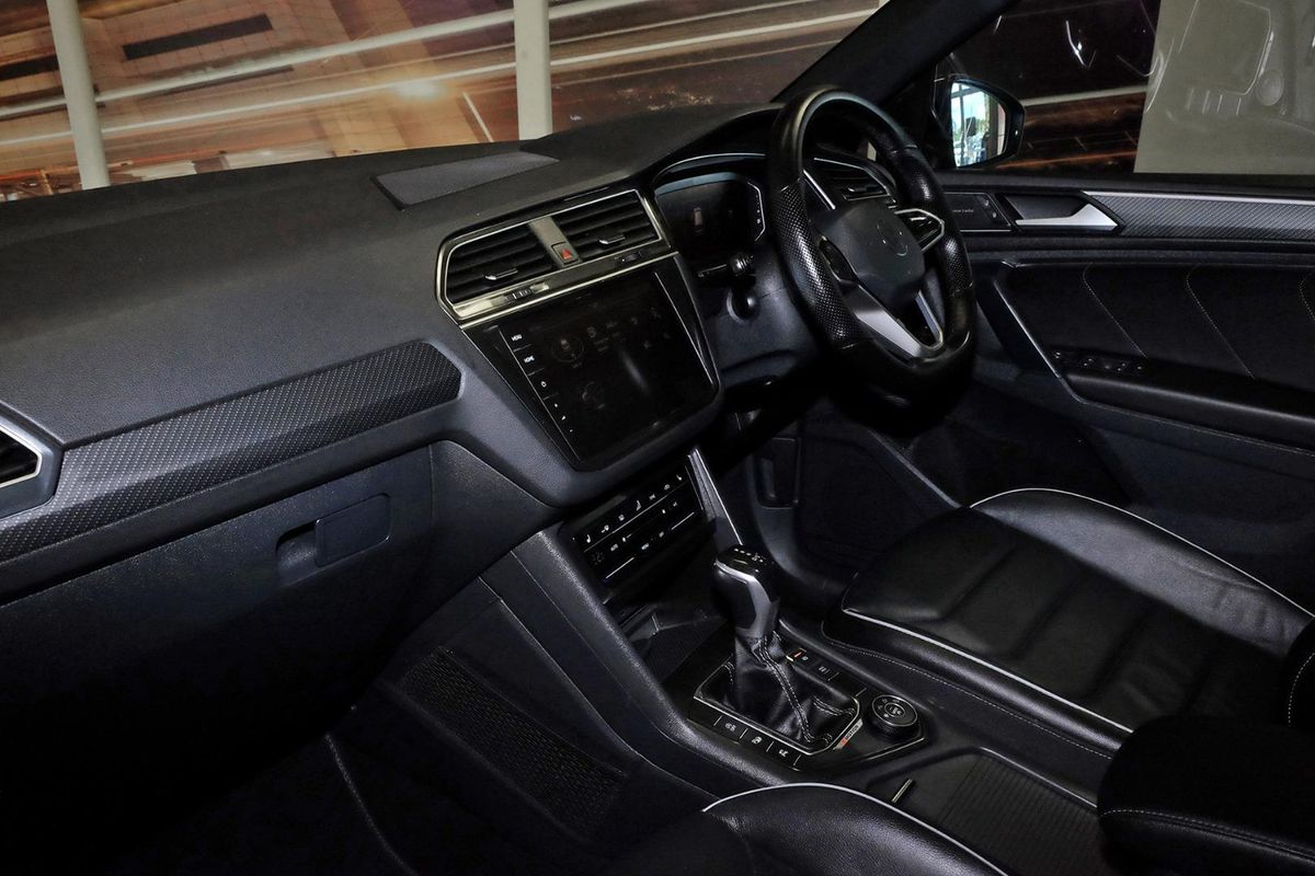 2022 Volkswagen Tiguan 162TSI R-Line 5N image 9