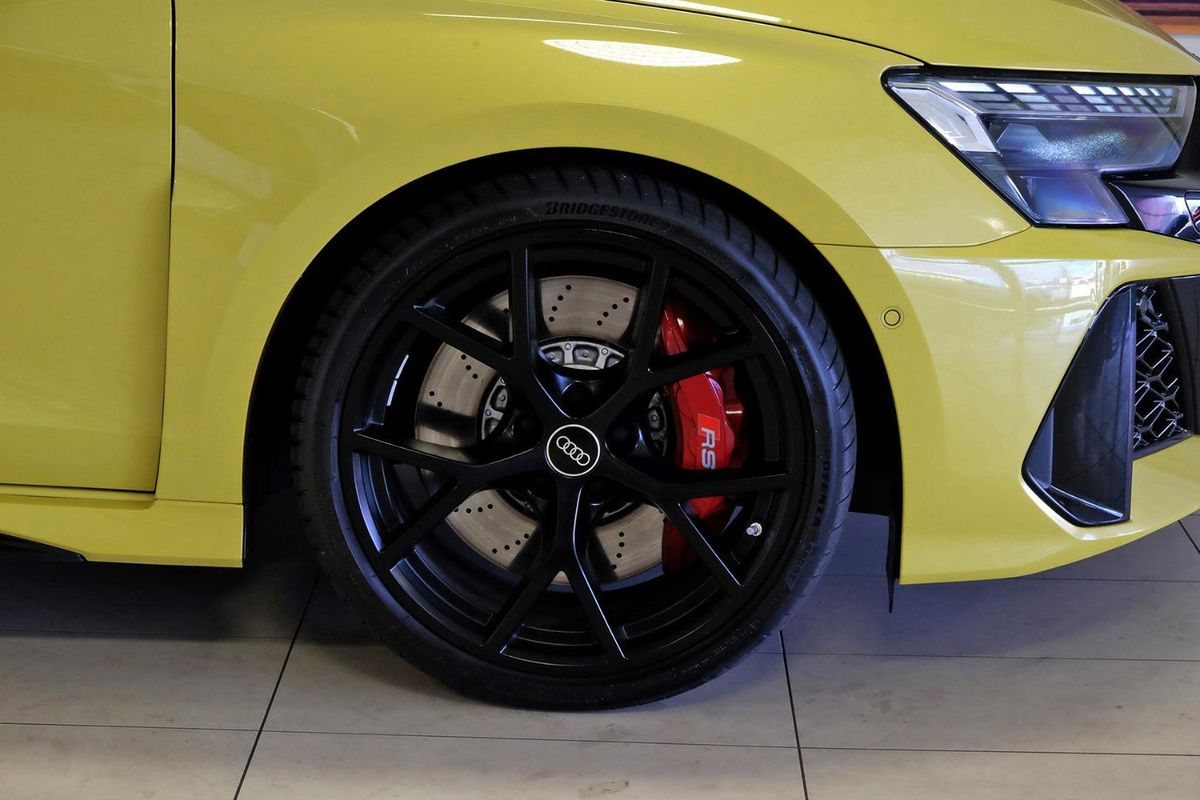 2025 Audi RS3 GY image 19