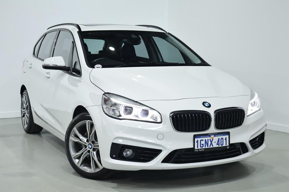 2015 BMW 2 Series 220i Sport Line F45