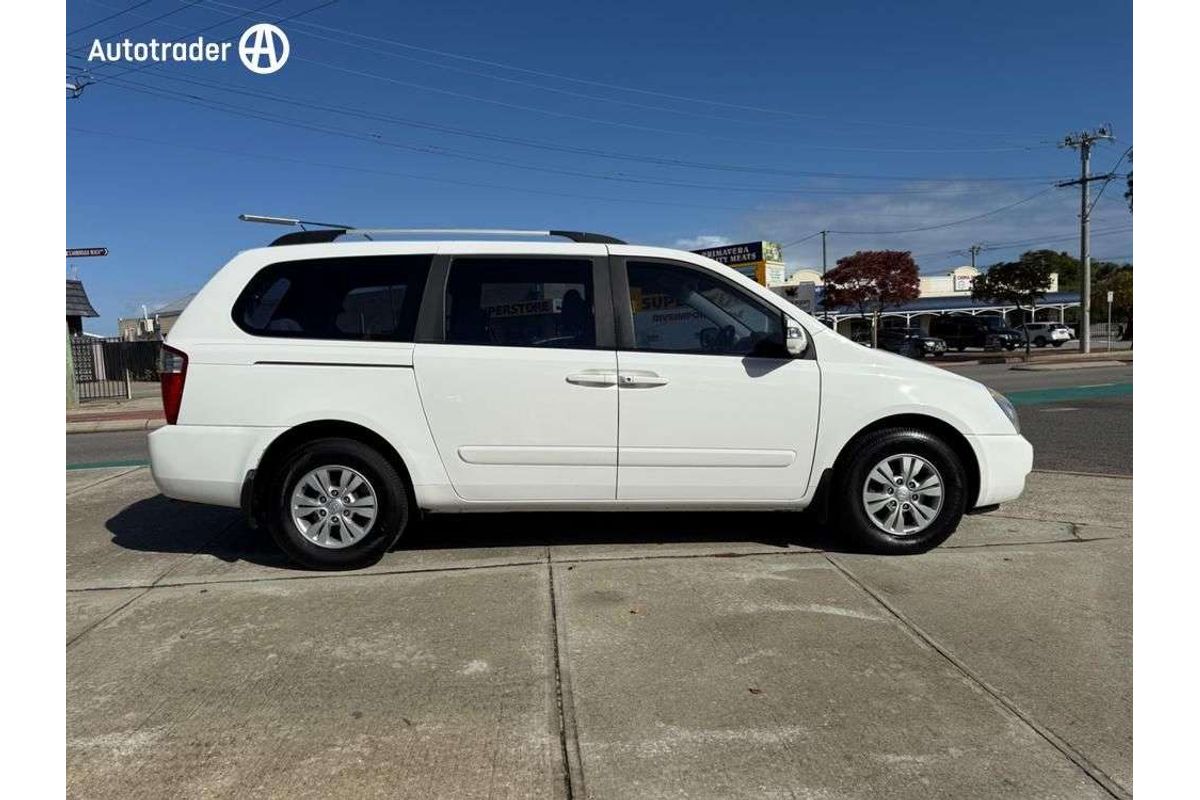 2012 Kia Grand Carnival Platinum VQ