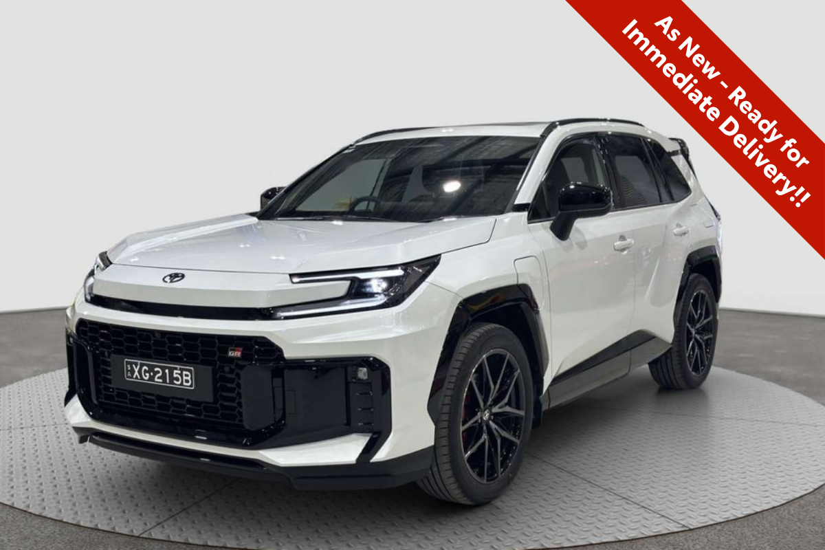 2026 Toyota RAV4 GR Sport AXAP64R image 27