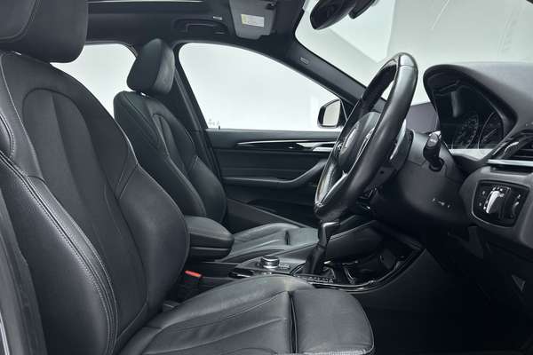 2016 BMW X1 xDrive20d F48 thumb-12