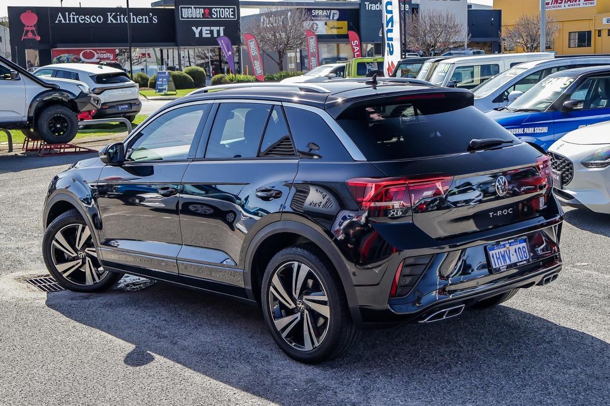 2022 Volkswagen T-Roc 140TSI R-Line D11