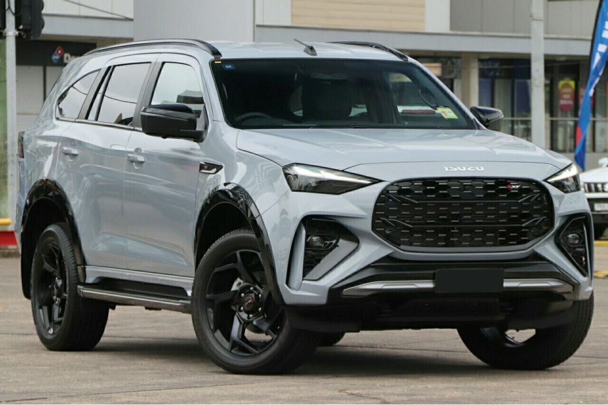 2026 Isuzu MU-X X-TERRAIN