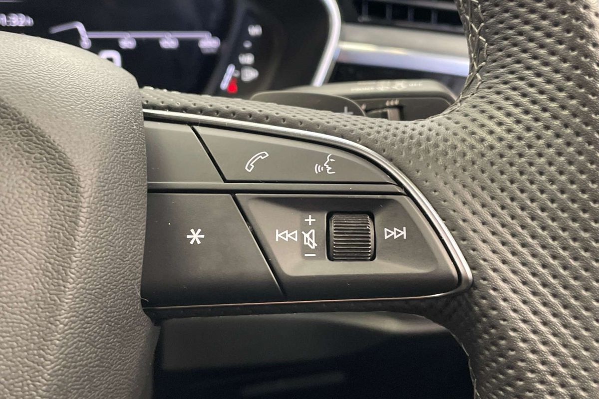 2024 Audi Q3 40 TFSI F3