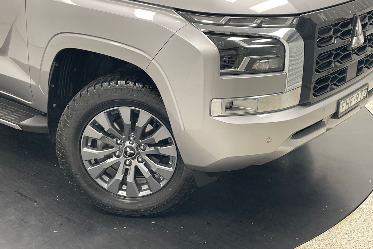 2024 Mitsubishi MV GLS