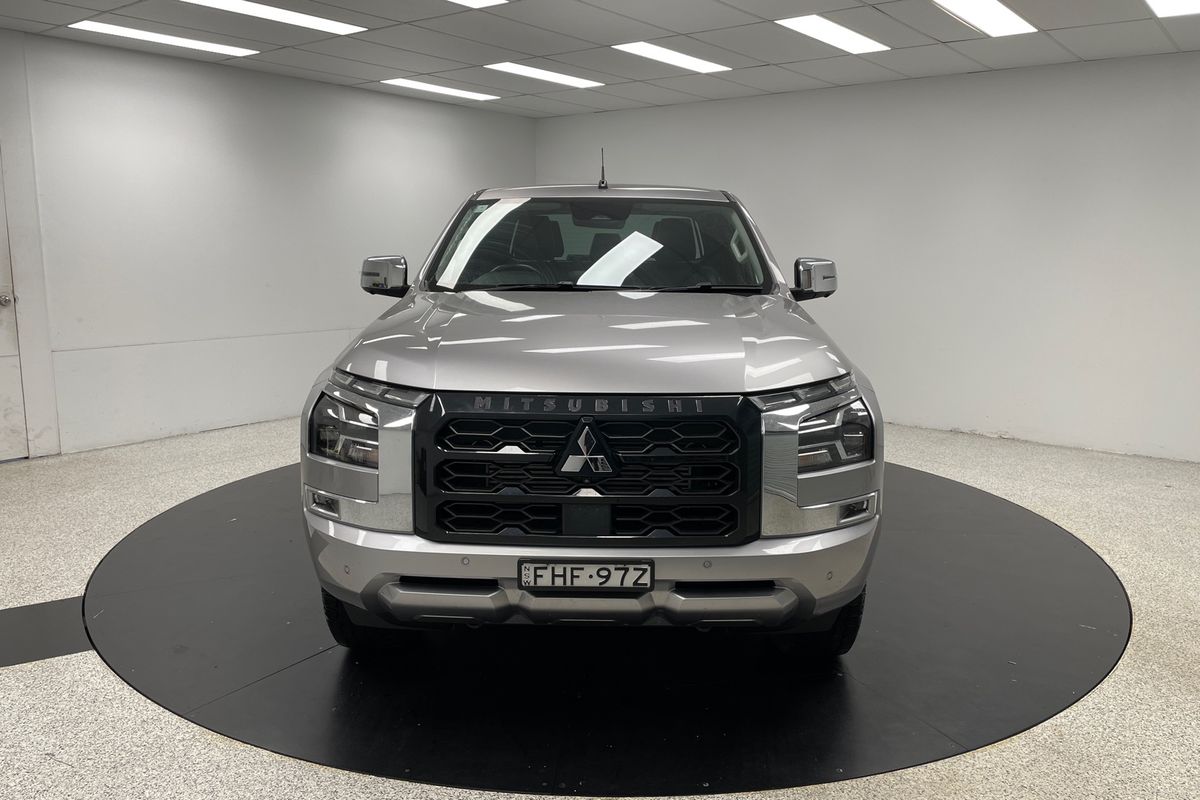 2024 Mitsubishi MV GLS