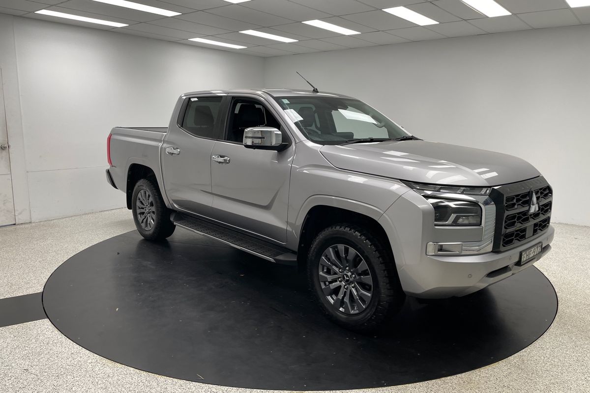 2024 Mitsubishi MV GLS