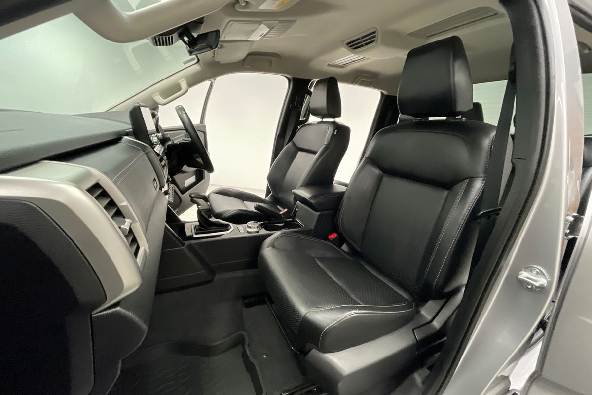 2024 Mitsubishi MV GLS