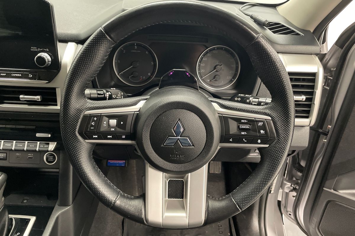 2024 Mitsubishi MV GLS