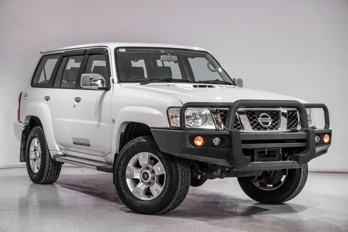 2015 Nissan Patrol ST Y61