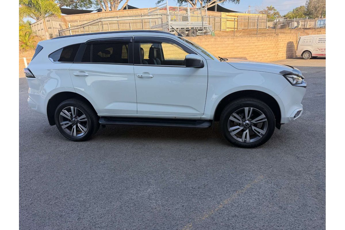 2023 Isuzu MU-X LS-U