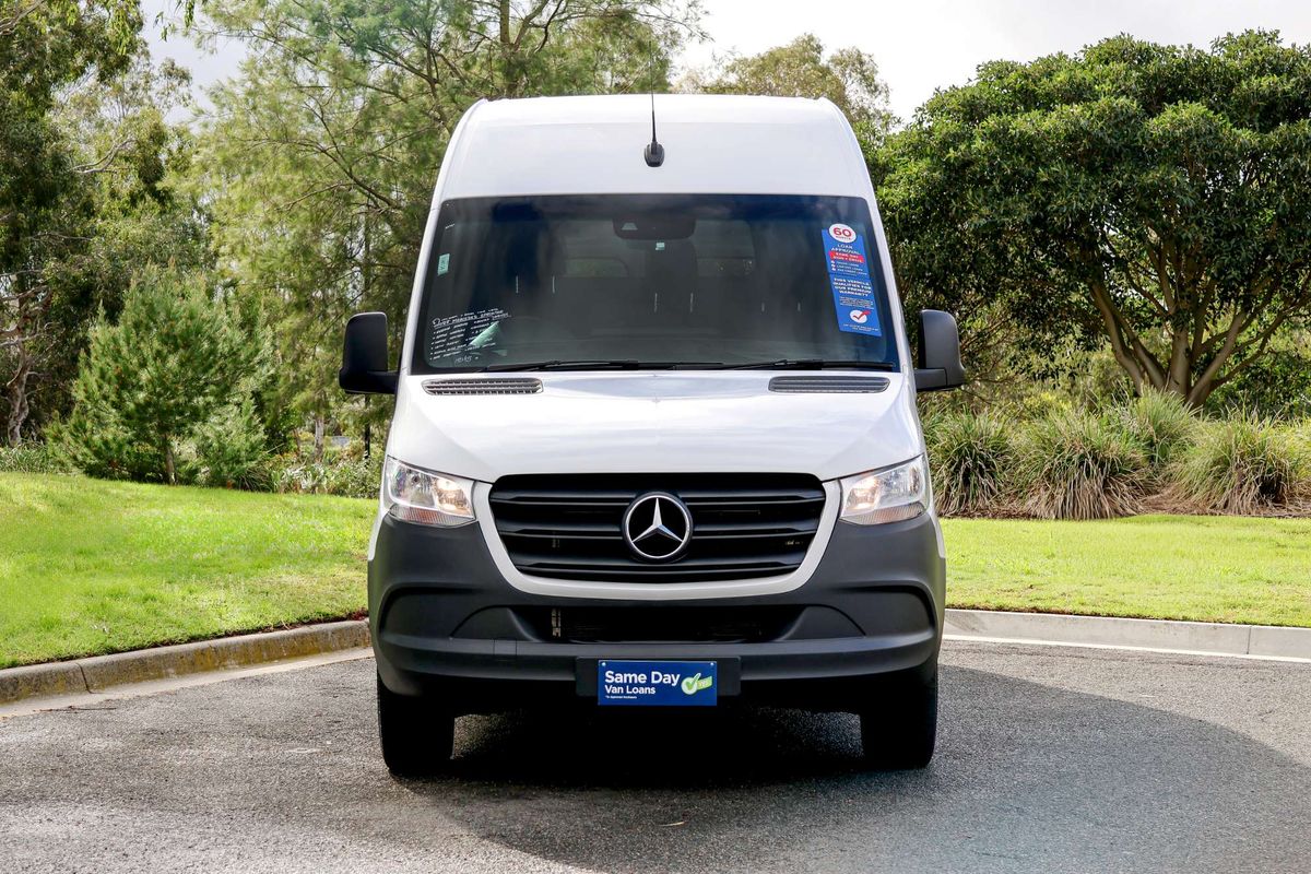2022 Mercedes-Benz Sprinter 415CDI VS30 MWB Low Roof