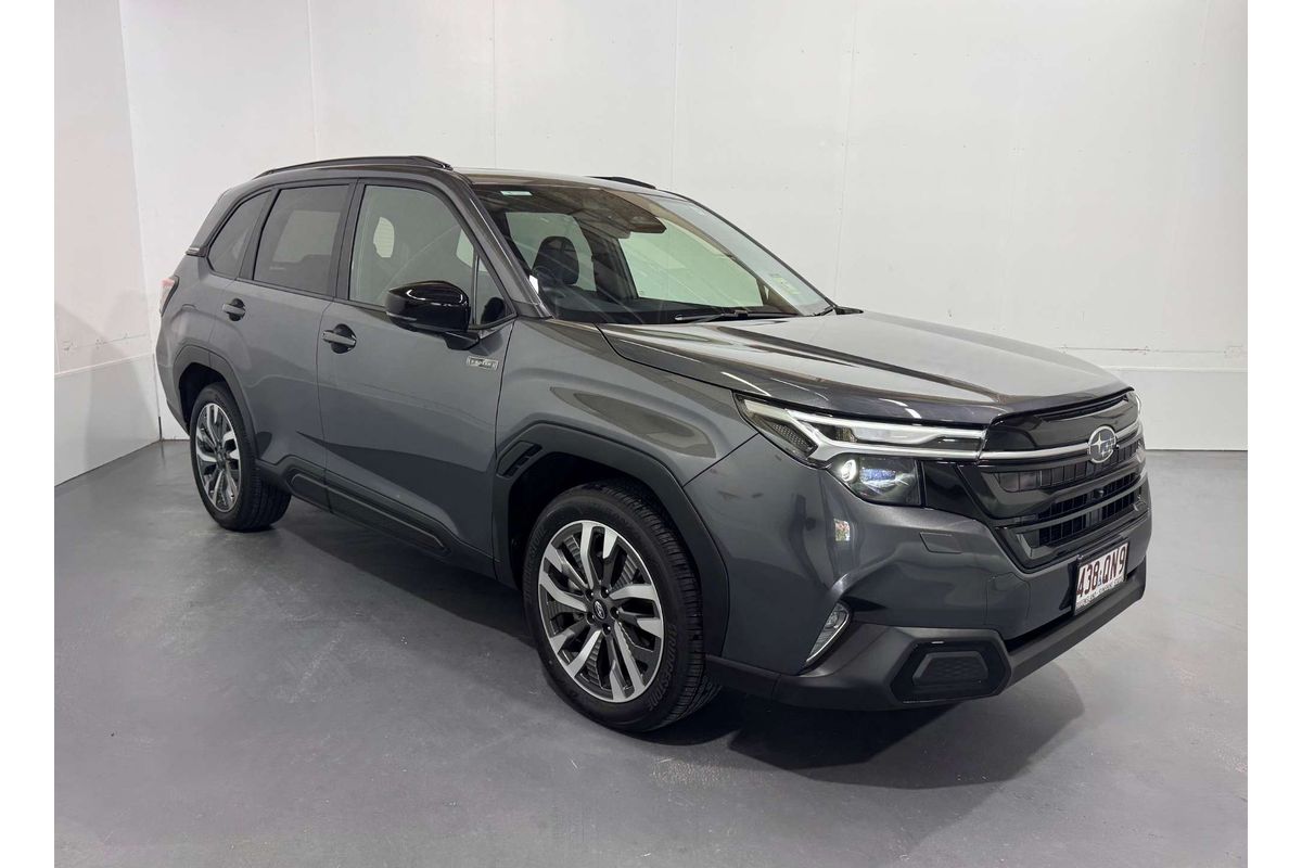 2026 Subaru Forester Hybrid Touring S6
