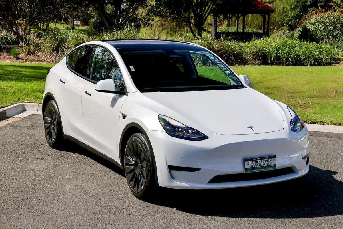 2022 Tesla Model Y Rear-Wheel Drive