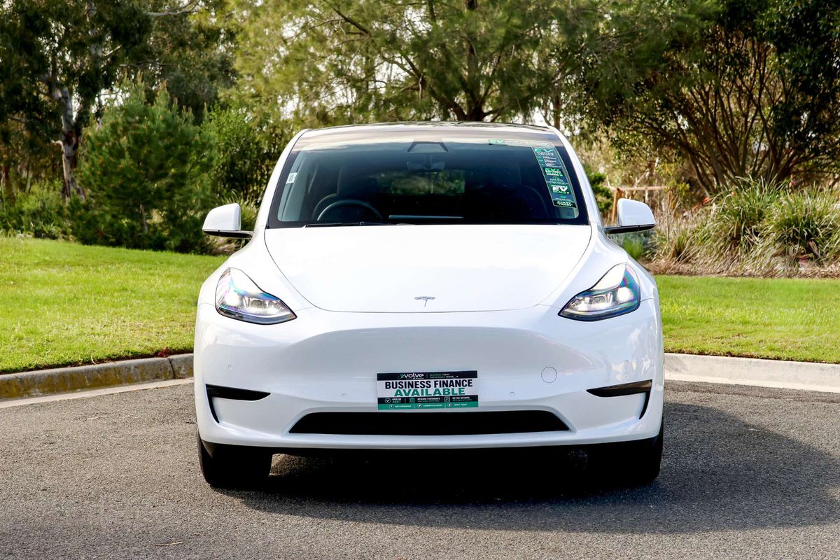 2022 Tesla Model Y Rear-Wheel Drive