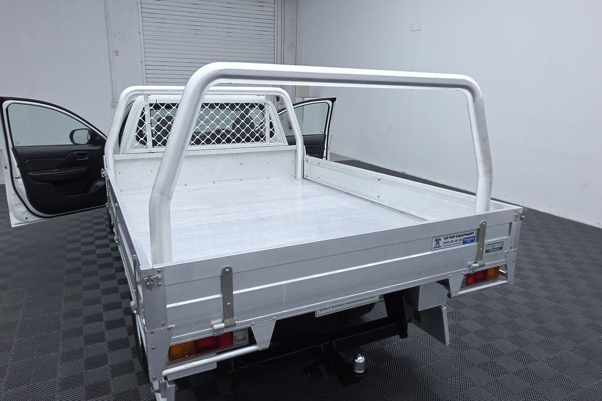 2023 Mitsubishi Triton GLX MR 4X4