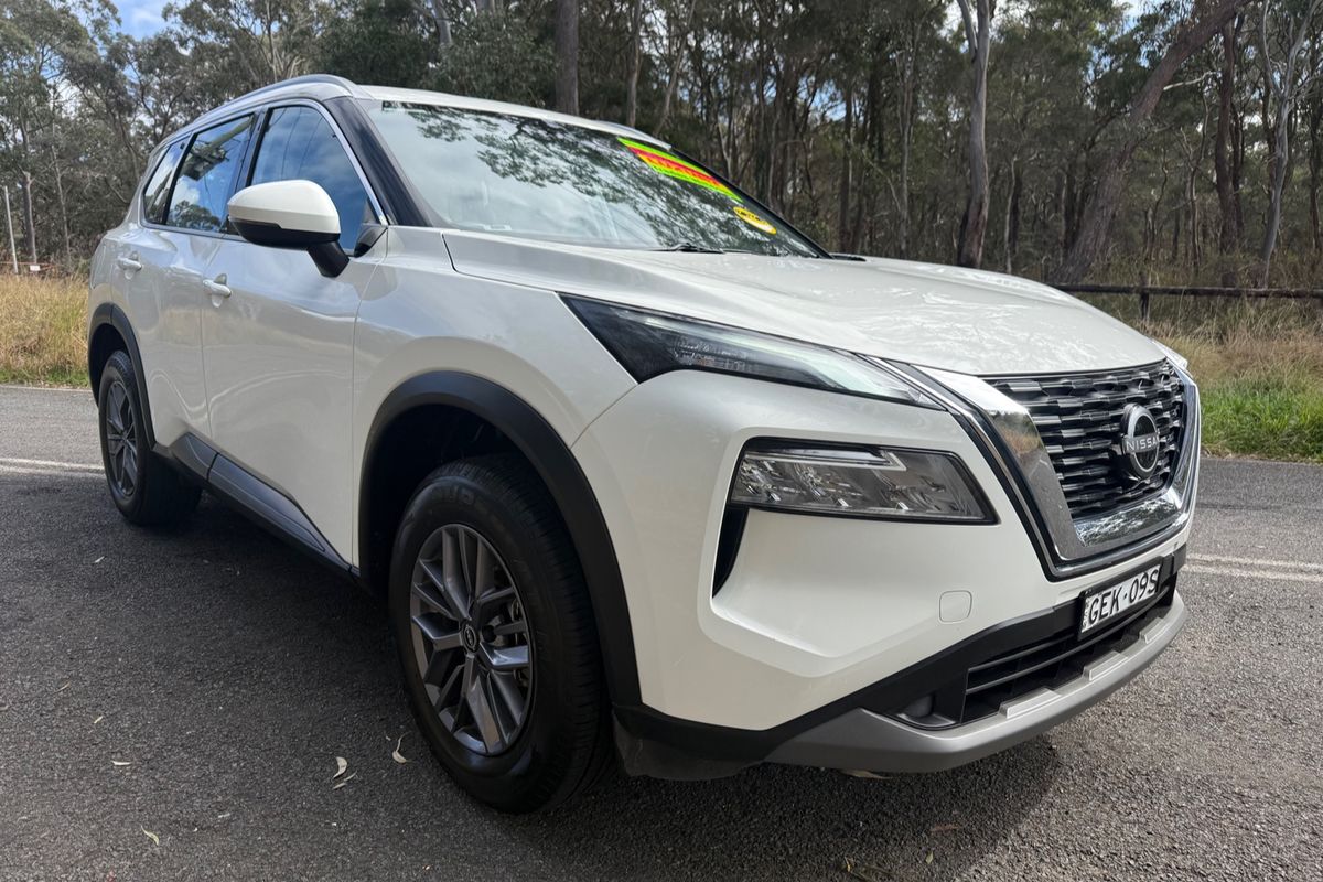 2024 Nissan X-TRAIL ST T33
