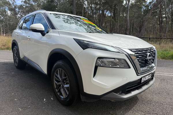 2024 Nissan X-TRAIL ST T33