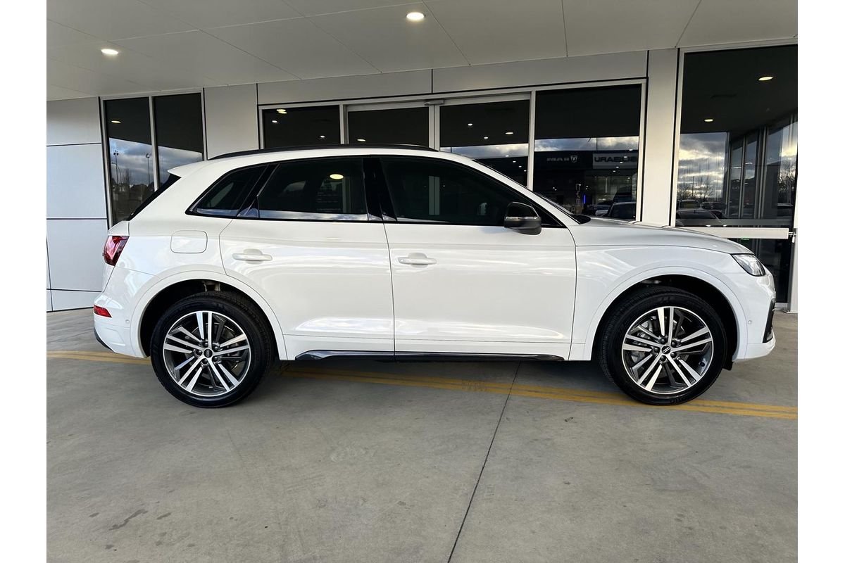 2021 Audi Q5 45 TFSI Sport FY