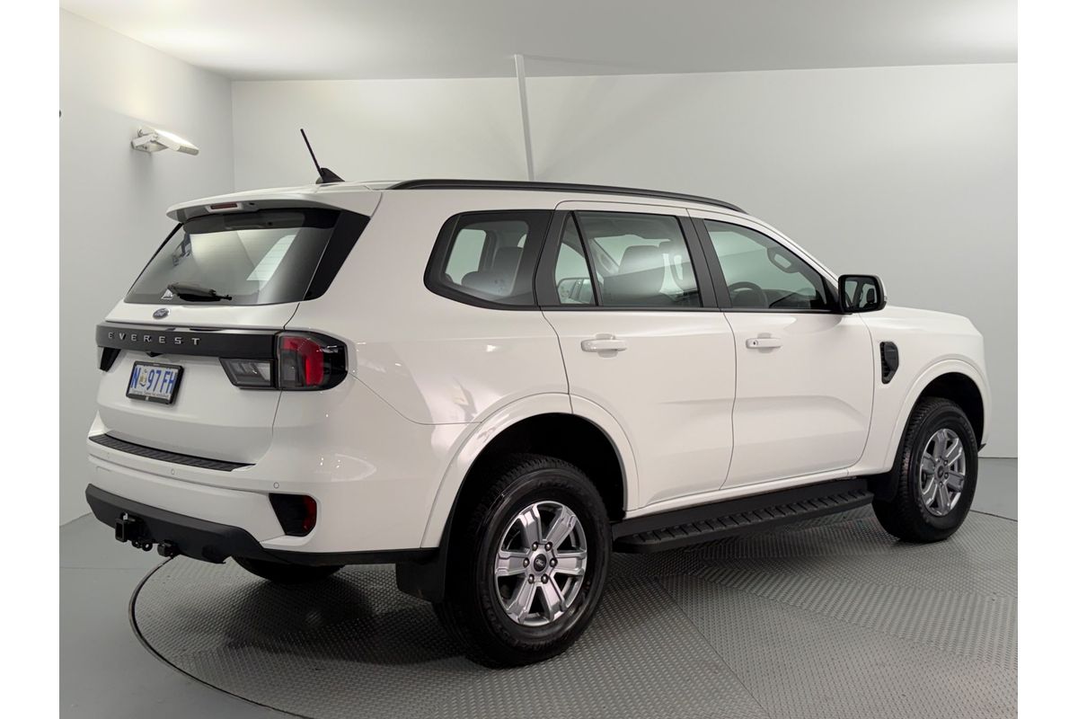 2025 Ford Everest Ambiente 2.0L