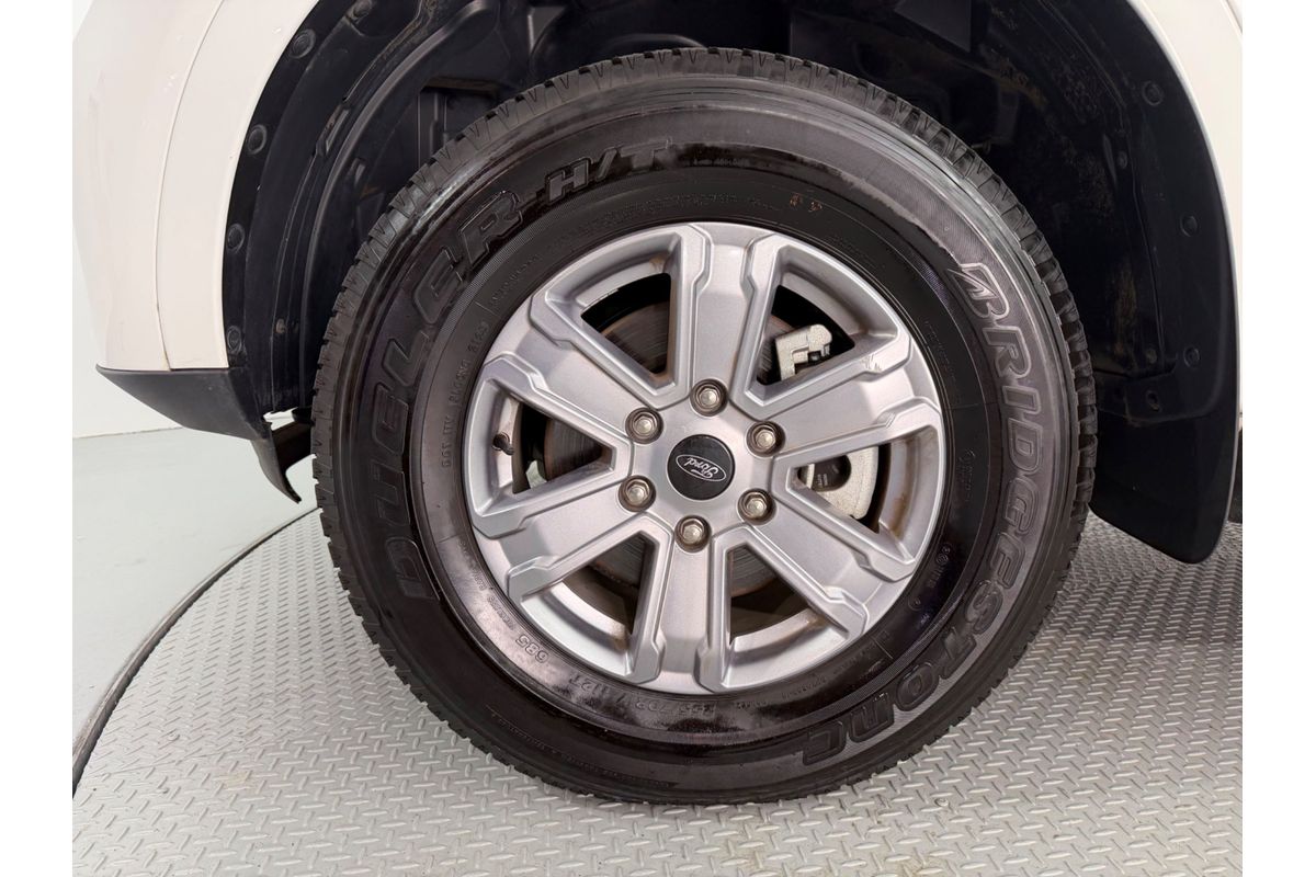 2025 Ford Everest Ambiente 2.0L