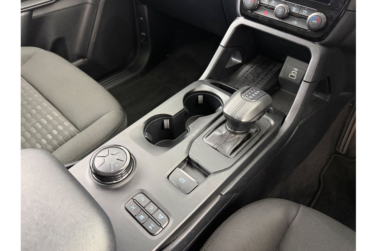 2025 Ford Everest Ambiente 2.0L