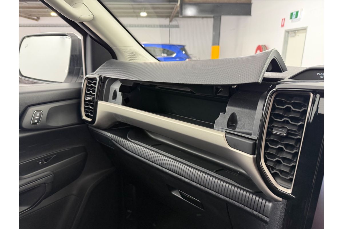 2025 Ford Everest Ambiente 2.0L