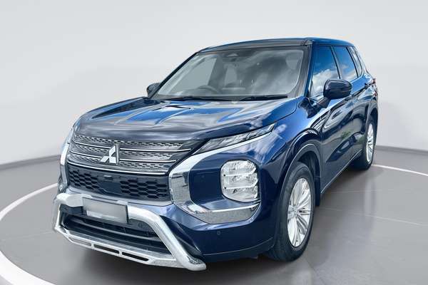 2023 Mitsubishi Outlander ES ZM