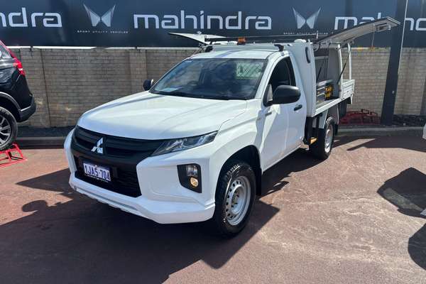 2020 Mitsubishi Triton GLX MR 4X4