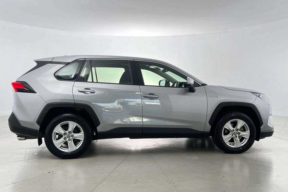 2020 Toyota RAV4 GX AXAH54R
