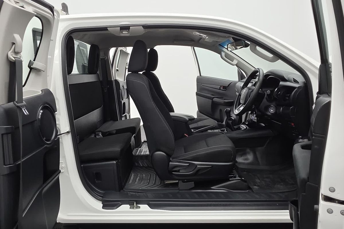 2022 Toyota Hilux SR GUN126R 4X4
